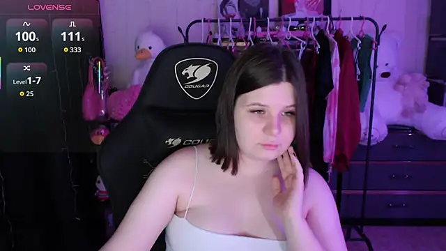 AmyVibess online show from April 2026 08:09:01 PM