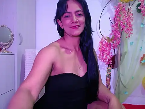 FernandaRui online show from September 2025 09:17:02 PM