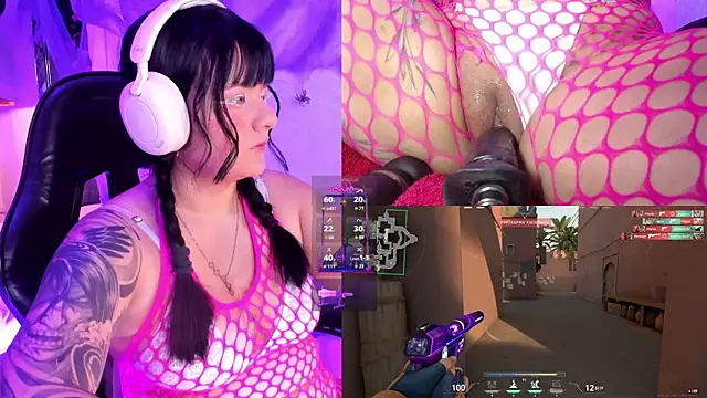 Snapshot of EternaAura chatting on October 2025 01:46:02 PM EternaAura online show from October 2025 01:46:02 PM