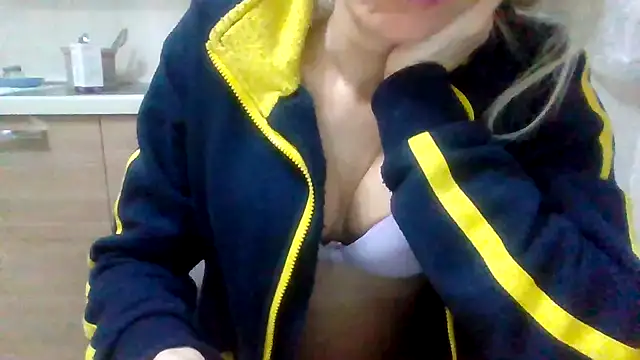 Kelly80 online show from March 2026 03:43:01 AM