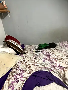 karysweetbeaury online show from November 2025 02:00:01 AM