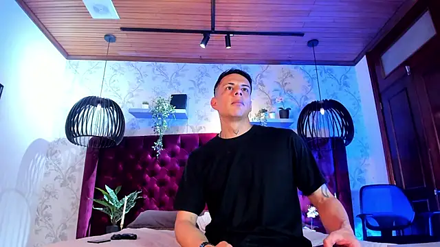 Dustin Sonne online show from November 2025 03:54:01 AM