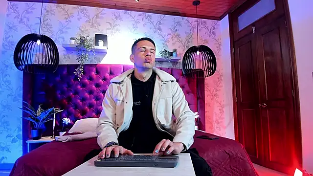 Dustin Sonne online show from March 2026 03:43:01 AM