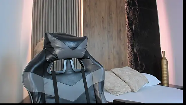 evelin lopezz online show from February 2026 02:20:02 AM