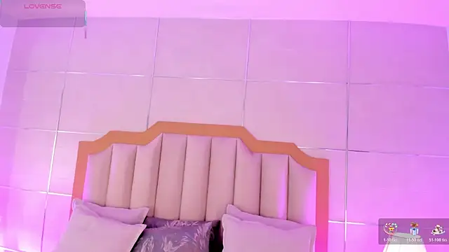 MaddieParker online show from February 2026 07:04:01 PM