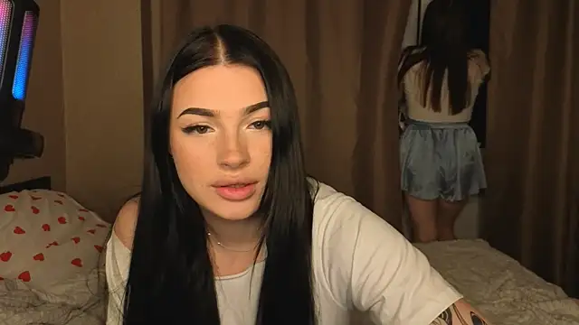 honey     bunny online show from October 2025 03:33:02 PM