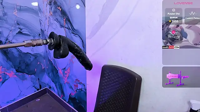 Emily Evo online show from April 2026 11:58:01 AM