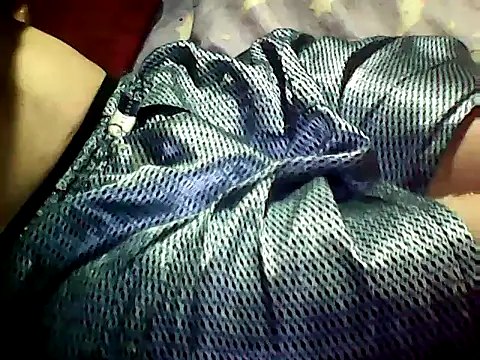 Snapshot of 20cmloiro chatting on March 2026 04:52:01 PM 20cmloiro online show from March 2026 04:52:01 PM