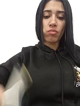 Samantha hotly online show from November 2025 12:44:02 PM