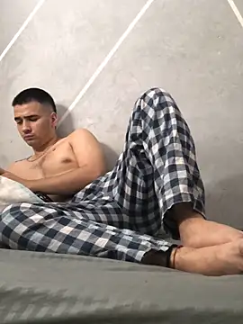 Cesar Augusto online show from October 2025 01:57:01 AM