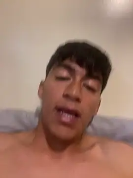 BadboyXXXMZ online show from April 2026 08:57:02 PM