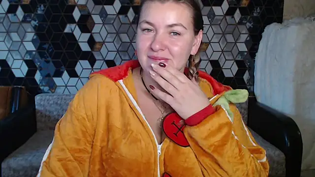 NikaSkylink online show from December 2025 05:01:01 AM