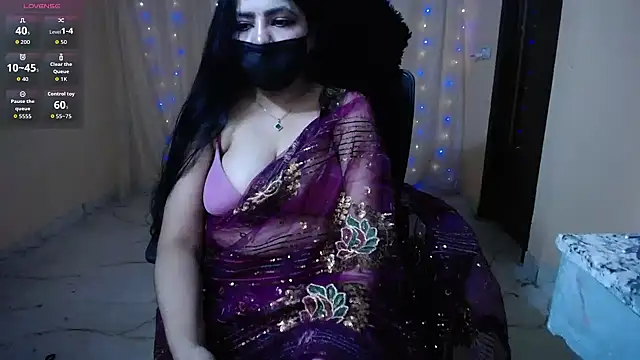 Divvya  online show from March 2026 06:57:01 PM