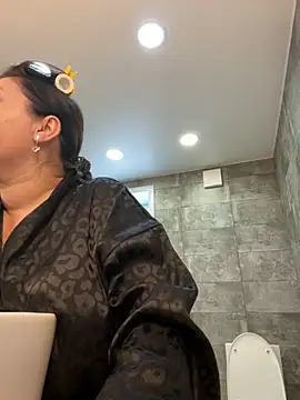 Liza Will online show from October 2025 06:58:01 AM