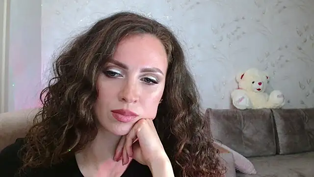 Amber Carrol online show from April 2026 05:28:01 PM