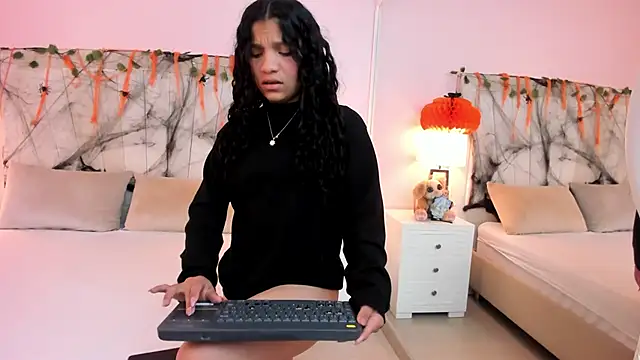 LittleeStar online show from October 2025 03:37:02 AM