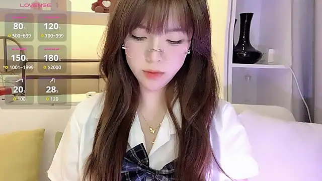 LunaDeVaal online show from April 2026 11:56:01 AM