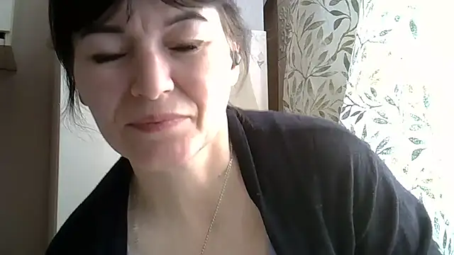 Snapshot of Krystal_82 chatting on February 2026 09:47:01 AM Krystal 82 online show from February 2026 09:47:01 AM