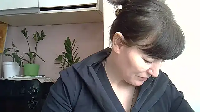 Snapshot of Krystal_82 chatting on February 2026 11:02:01 AM Krystal 82 online show from February 2026 11:02:01 AM