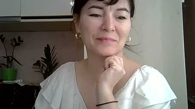 Snapshot of Krystal_82 chatting on February 2026 08:51:01 AM Krystal 82 online show from February 2026 08:51:01 AM