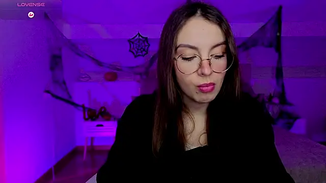 Snapshot of Real_cutie1 chatting on November 2025 08:32:01 PM Real cutie1 online show from November 2025 08:32:01 PM