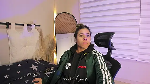 Rachell criss online show from November 2025 03:50:02 AM