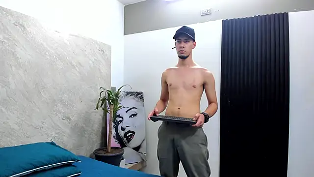  Axel 09 online show from October 2025 03:45:01 AM