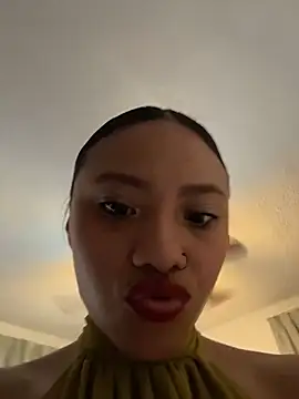 Snapshot of Nia_Desire chatting on August 2026 08:57:01 AM Nia Desire online show from August 2026 08:57:01 AM