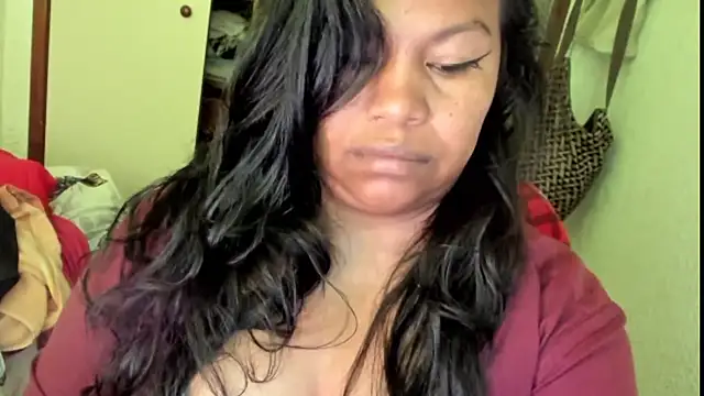 Snapshot of ebonylouissexyhot chatting on September 2025 08:20:02 PM ebonylouissexyhot online show from September 2025 08:20:02 PM