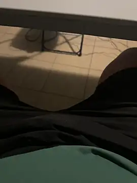 Snapshot of Mrdim26 chatting on September 2025 05:23:02 PM Mrdim26 online show from September 2025 05:23:02 PM