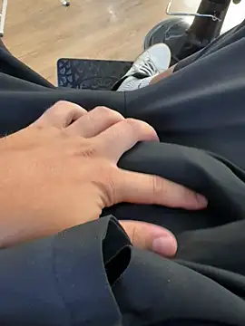 Snapshot of Mrdim26 chatting on October 2025 07:17:01 AM Mrdim26 online show from October 2025 07:17:01 AM