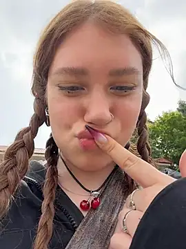 Snapshot of lucy-joy chatting on July 2026 08:01:02 AM lucy-joy online show from July 2026 08:01:02 AM