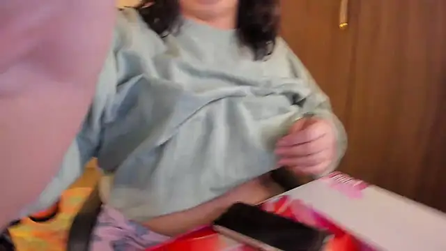 Verolake online show from December 2025 11:57:02 PM