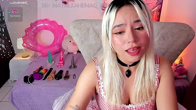 Snapshot of Nataliahenao69 chatting on May 2026 08:05:02 PM Nataliahenao69 online show from May 2026 08:05:02 PM