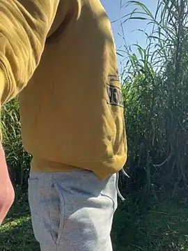 qaz23257 online show from December 2025 01:44:01 AM