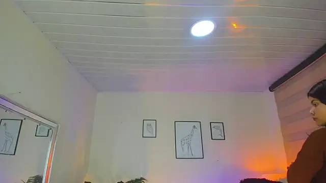 LusyKitty online show from October 2025 03:43:01 PM