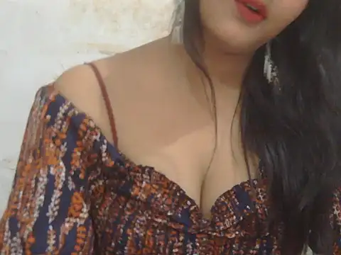 Snapshot of POOJA_199 chatting on May 2026 08:08:02 AM POOJA 199 online show from May 2026 08:08:02 AM