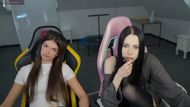 VivianSweet  online show from March 2026 11:27:02 AM