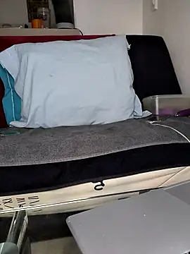 Volcaniiia online show from April 2026 06:10:01 PM