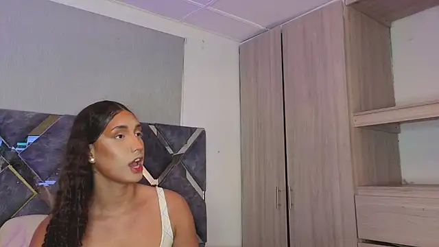 candice777 online show from December 2025 01:06:01 PM