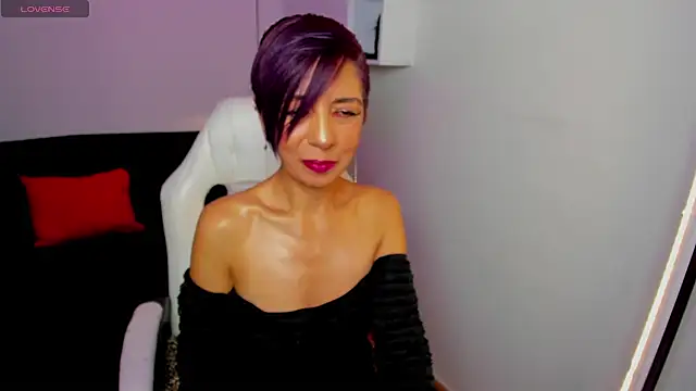 Trinityy   online show from April 2026 07:41:01 PM