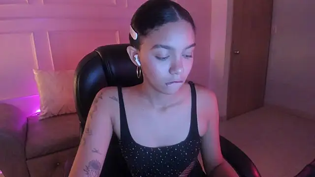 aitana kahlo online show from January 2026 07:26:01 PM