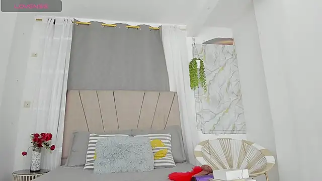 Lady miss    online show from April 2026 12:05:02 PM