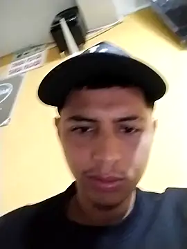 Snapshot of Lil_condor_bby1 chatting on October 2025 11:10:02 PM Lil condor bby1 online show from October 2025 11:10:02 PM