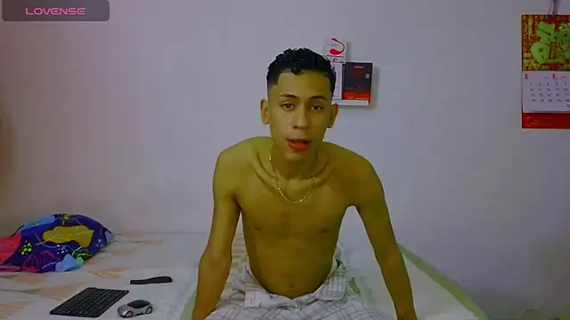 Snapshot of dylan_apol0 chatting on March 2026 02:07:02 AM dylan apol0 online show from March 2026 02:07:02 AM