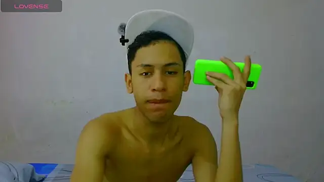 Snapshot of dylan_apol0 chatting on April 2026 12:37:01 AM dylan apol0 online show from April 2026 12:37:01 AM