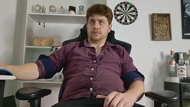 aaron nvk online show from April 2026 09:05:01 PM