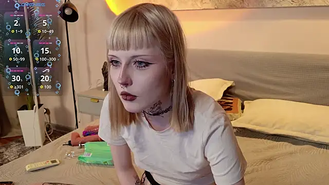 Snapshot of MilkMeSoftly chatting on June 2026 08:11:02 AM MilkMeSoftly online show from June 2026 08:11:02 AM