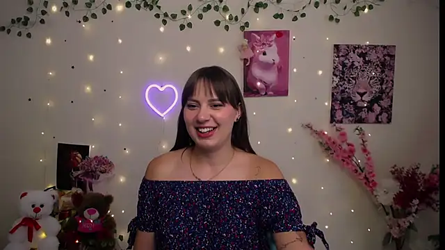 Snapshot of Amanda_Bright_ chatting on July 2026 12:30:01 PM Amanda Bright online show from July 2026 12:30:01 PM