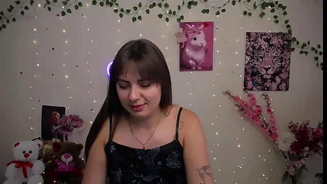 Snapshot of Amanda_Bright_ chatting on July 2026 08:23:02 AM Amanda Bright online show from July 2026 08:23:02 AM